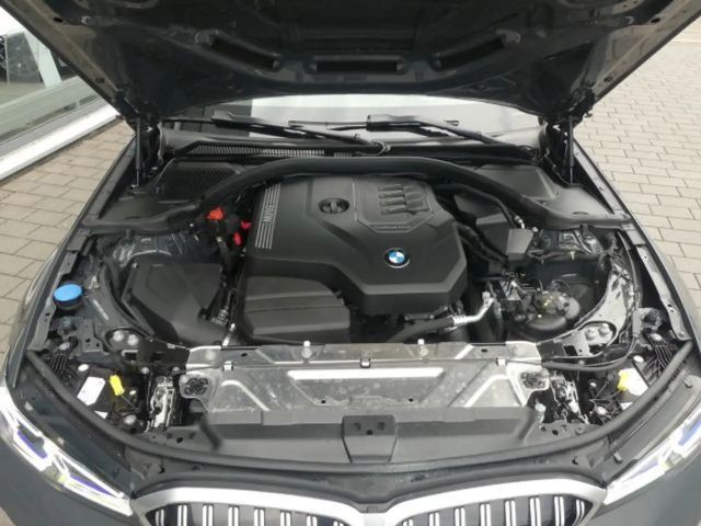 BMW 320 320i M-Sport Touring