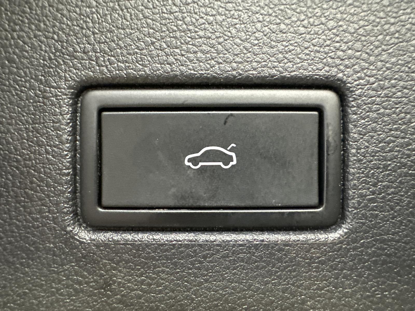 Volkswagen Touran 2.0 TDI DSG IQ.Drive