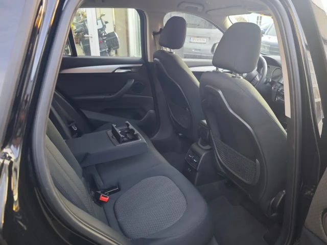 BMW X1 Advantage pakket sDrive18i