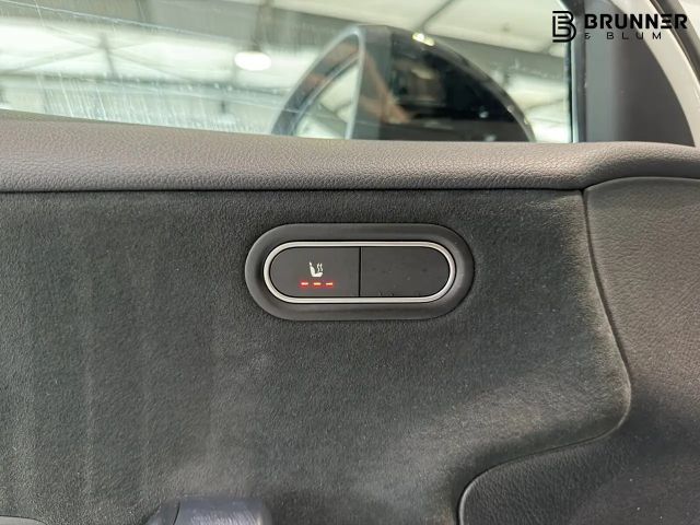 Mercedes-Benz A 180 AMG Line