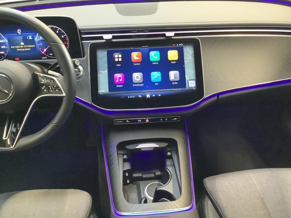 Mercedes-Benz E 200 4MATIC AVANTGARDE Sedan