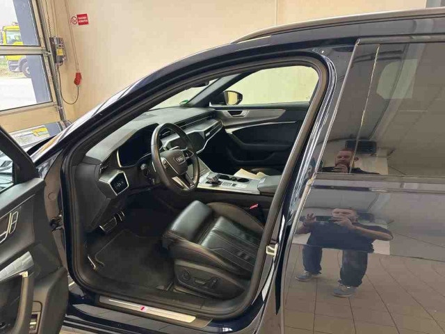 Audi A6 55 TFSI Avant Quattro S-Tronic Sport