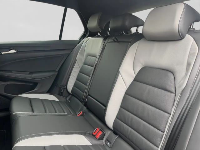 Volkswagen Golf GTE Style