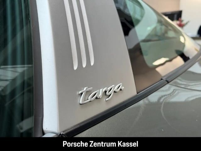 Porsche 992 4 Coupé Targa