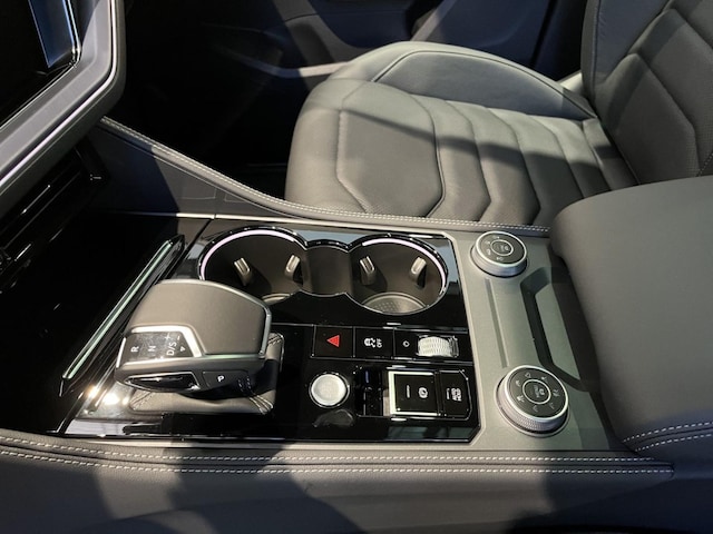 Volkswagen Touareg 4Motion R-Line Sound