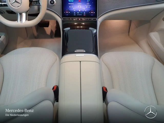 Mercedes-Benz EQE 350 AMG Line Sedan