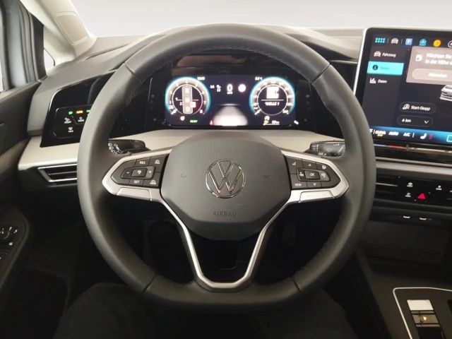 Volkswagen Golf DSG Life