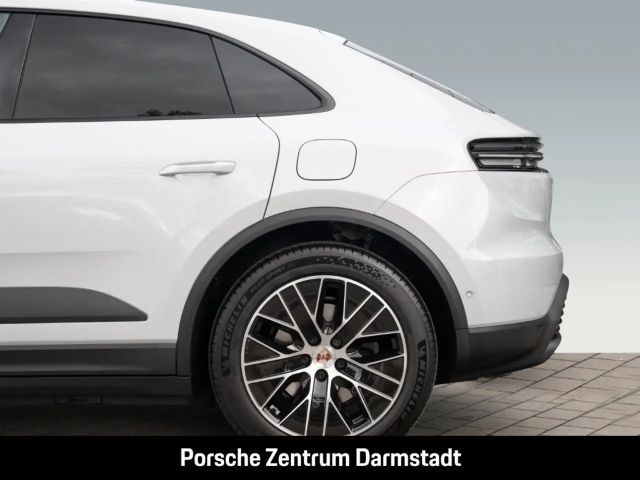 Porsche Macan 4