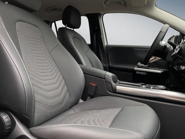 Mercedes-Benz GLA 220 4MATIC