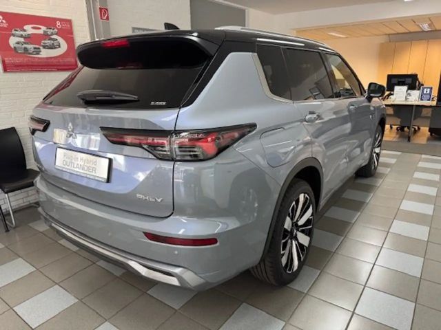 Mitsubishi Outlander 4WD PHEV