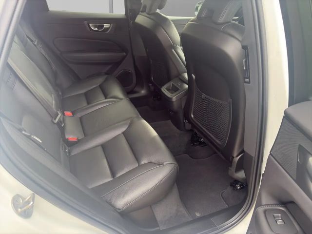 Volvo XC60 Dark Plus