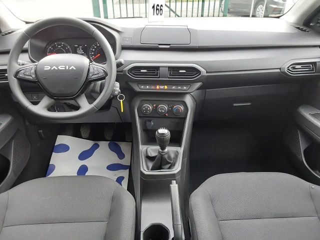 Dacia Sandero Essential TCe 90