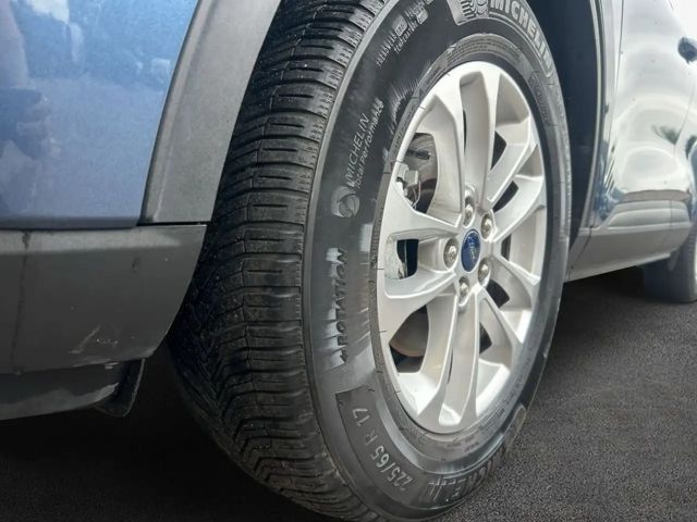 Ford Kuga Plug in Hybrid Titanium