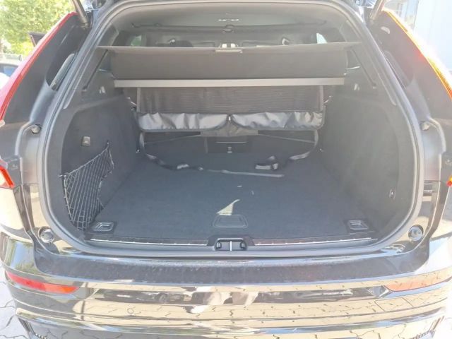 Volvo XC60 Dark Plus