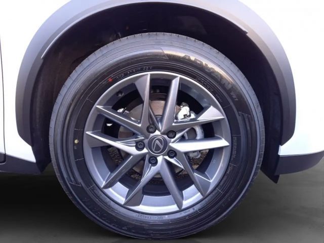 Lexus LBX Komfort Paket