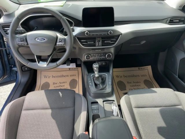 Ford Focus Cool & Connect