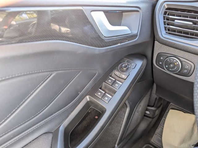 Ford Focus ST Line Wagon