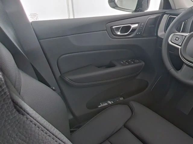 Volvo XC60 AWD Dark Plus