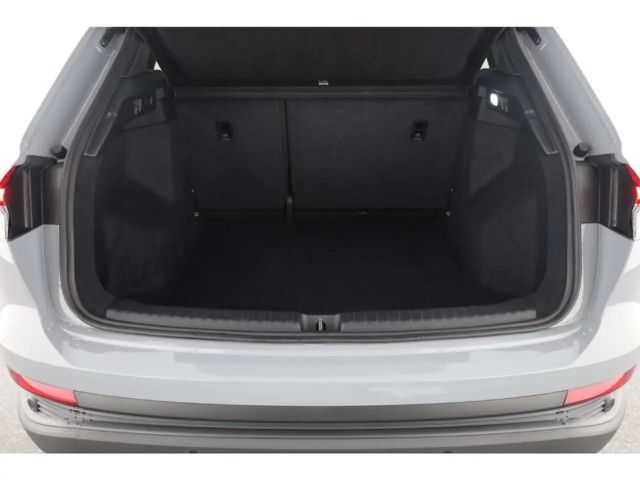 Audi Q4 e-tron P-Dach/20''/W-Pumpe/AHK-Vorb.
