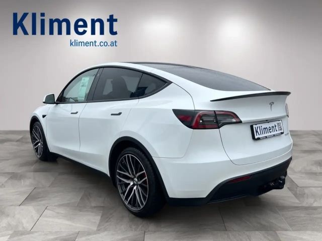 Tesla Model Y AWD Performance