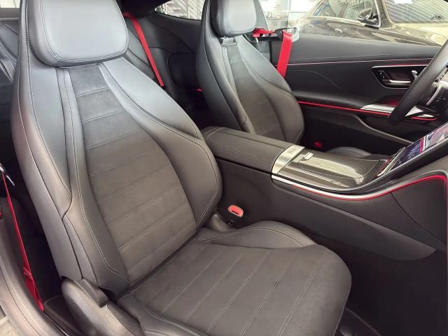 Mercedes-Benz CLE 300 4MATIC AMG Line Coupé