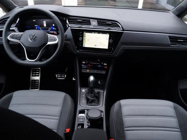 Volkswagen Touran 1.5 TSI DSG R-Line