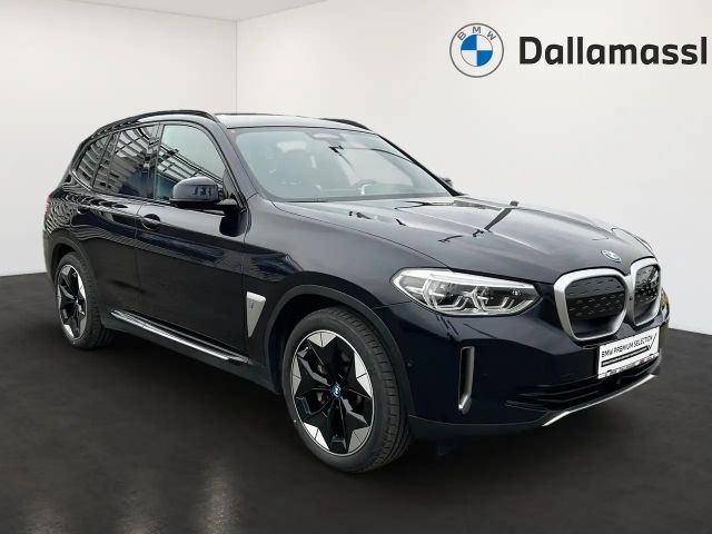 BMW iX3 iX3