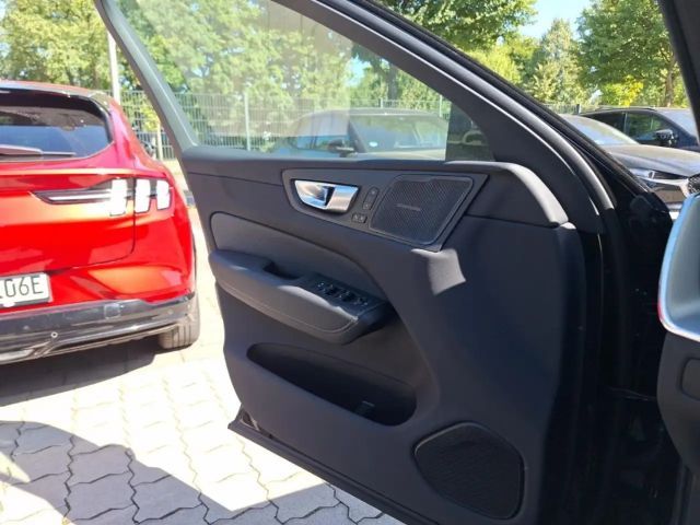 Volvo XC60 Dark Plus