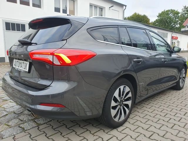 Ford Focus Cool & Connect Wagon