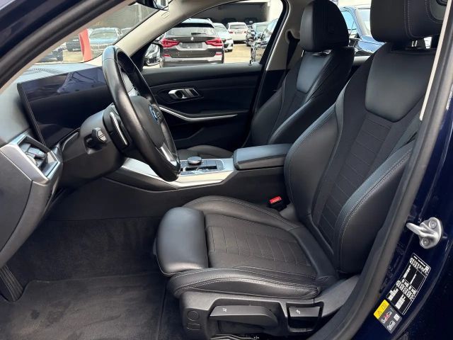 BMW 330 330e Touring xDrive