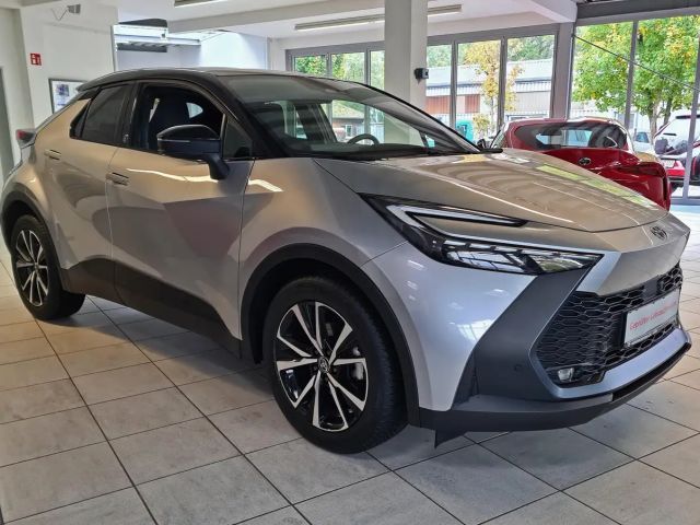 Toyota C-HR Hybride Team D