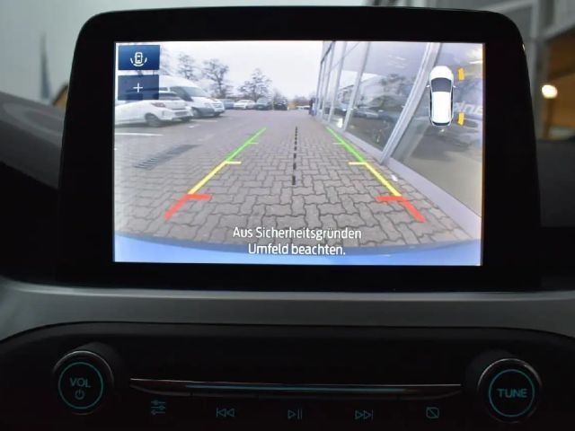 Ford Focus Cool & Connect