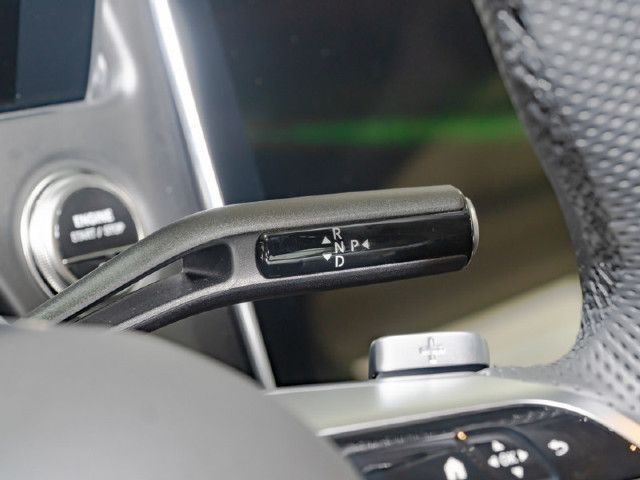 Mercedes-Benz E 200 AMG Line Sedan