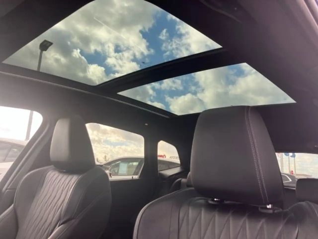 BMW 230 Active Tourer Sedan xDrive