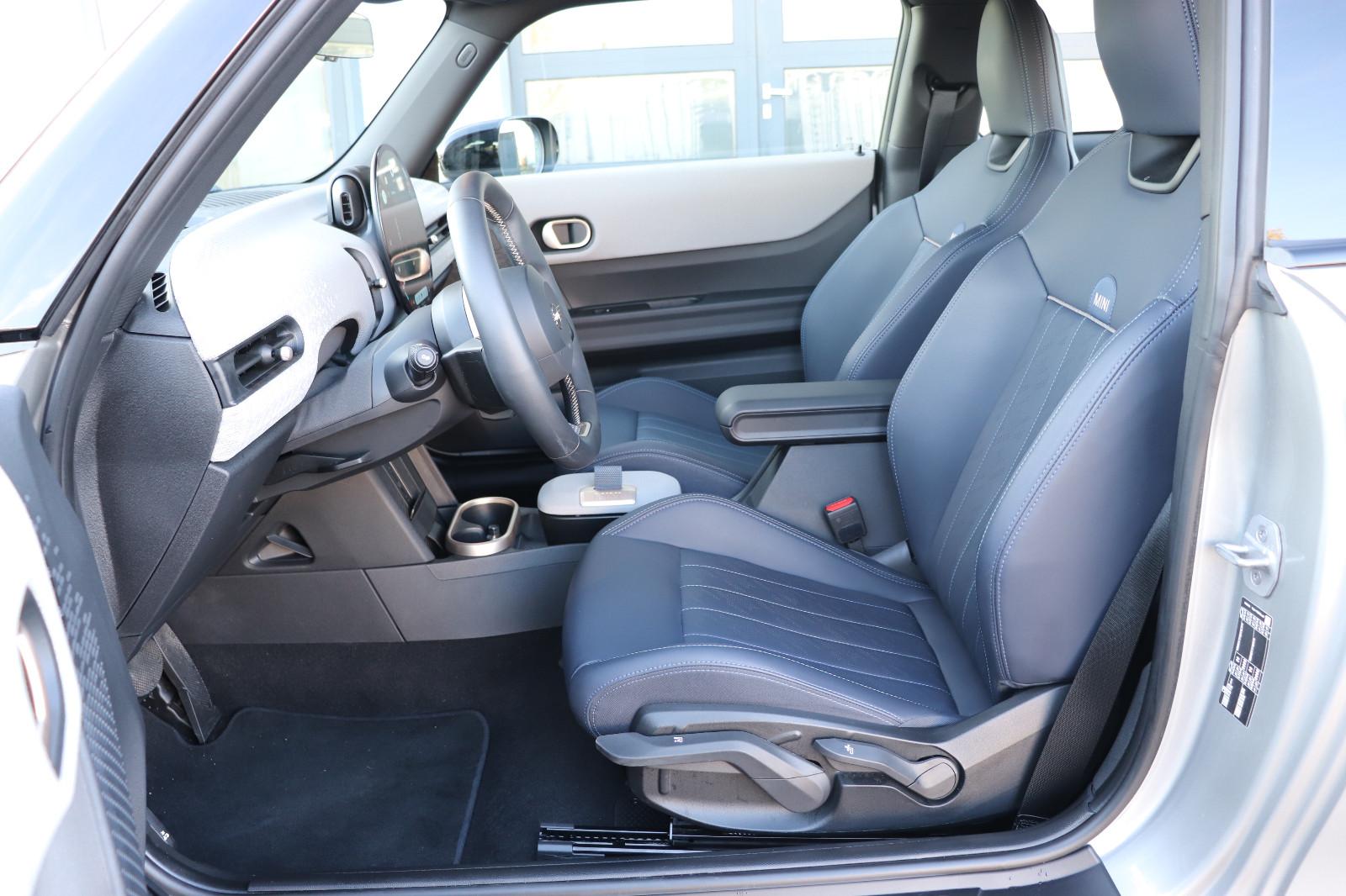 MINI Cooper Favoured John Cooper Works