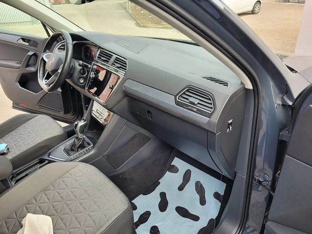 Volkswagen Tiguan DSG Hybrid Life