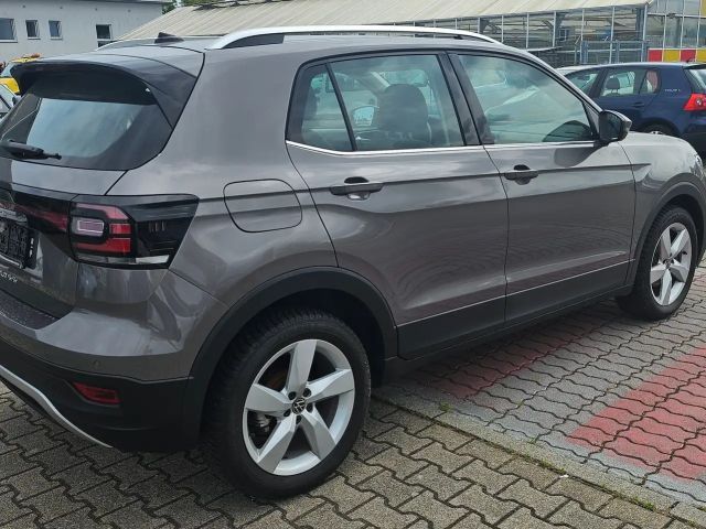 Volkswagen T-Cross Style