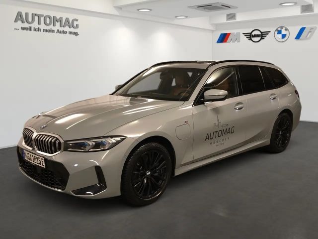 BMW 330 330e M-Sport Touring xDrive
