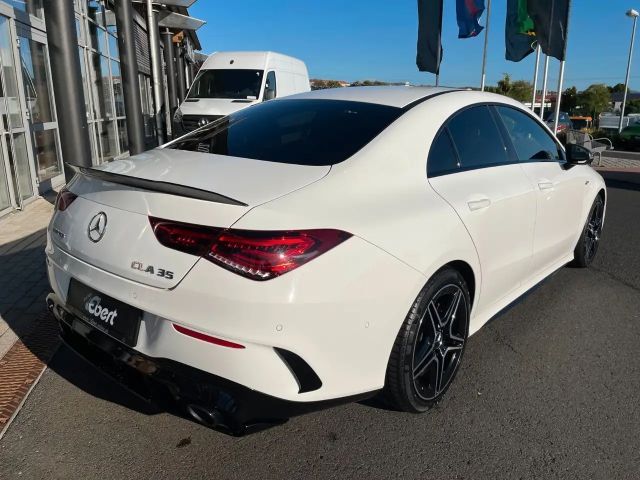Mercedes-Benz CLA 35 AMG AMG Line Coupé