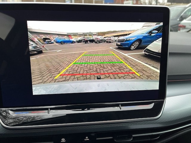 Volkswagen Golf 1.5 eTSI DSG