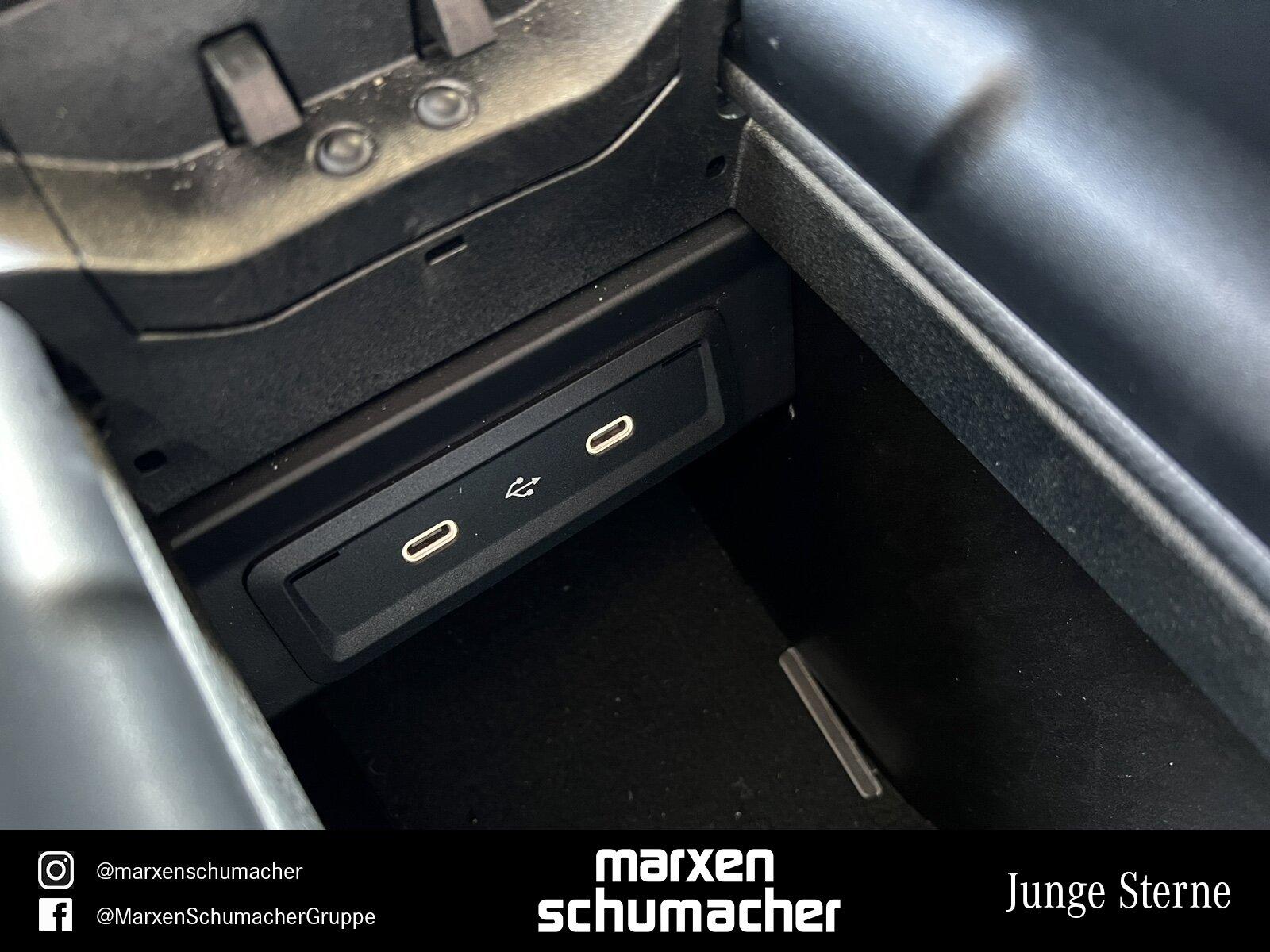 Mercedes-Benz A 200 AMG Line Premium