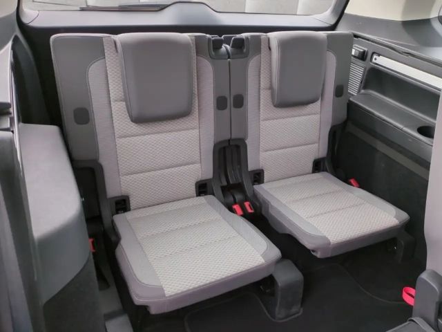 Volkswagen Touran 7-Sitze 1.5TSI*ACC Navi digCock SHZ 2xPDC