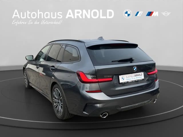 BMW 330 330d M-Sport Touring xDrive