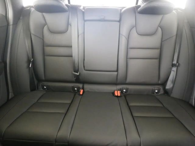 Volvo V60 Business Dark Plus