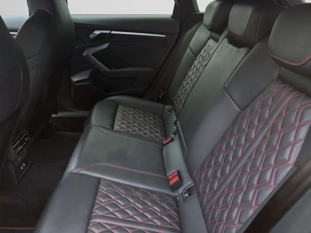 Audi A3 Hybride S-Line Sedan