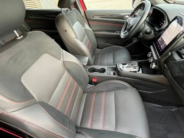 Renault Arkana E-Tech Hybrid RS