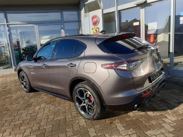Alfa Romeo Stelvio Q4 Veloce