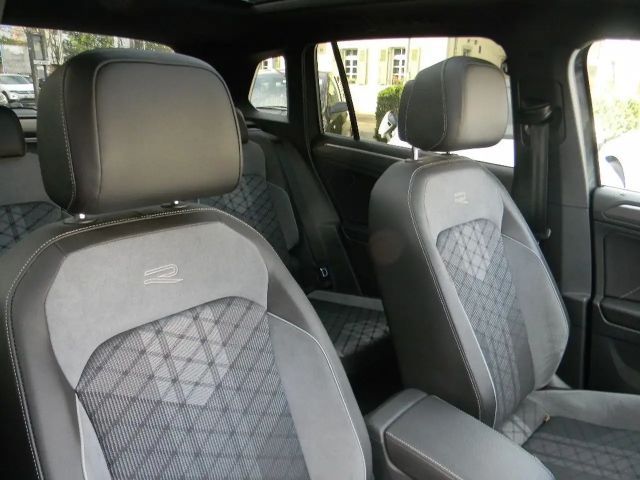 Volkswagen Tiguan DSG R-Line Style