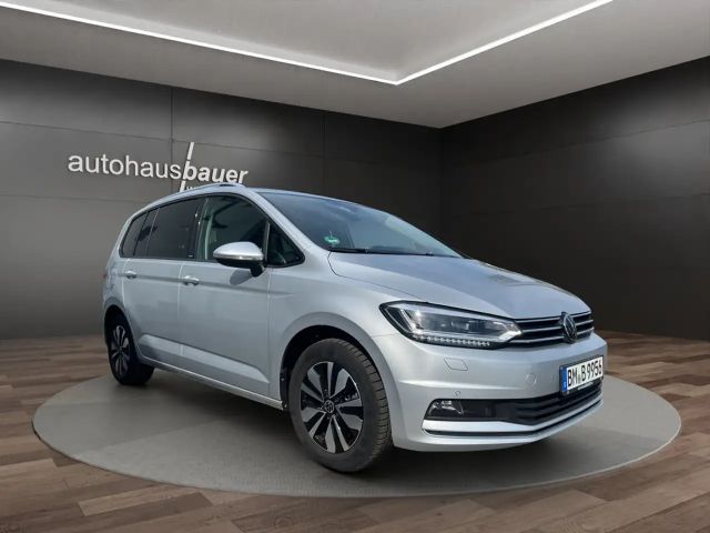 Volkswagen Touran 1.5 TSI Move