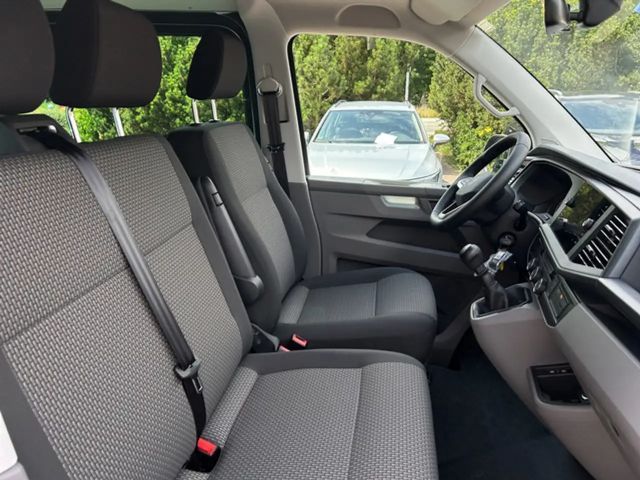Volkswagen Transporter 6.1 Kombi Motor: 2,0 l TDI SCR 110 kW Getriebe: 6-Gang-Sch